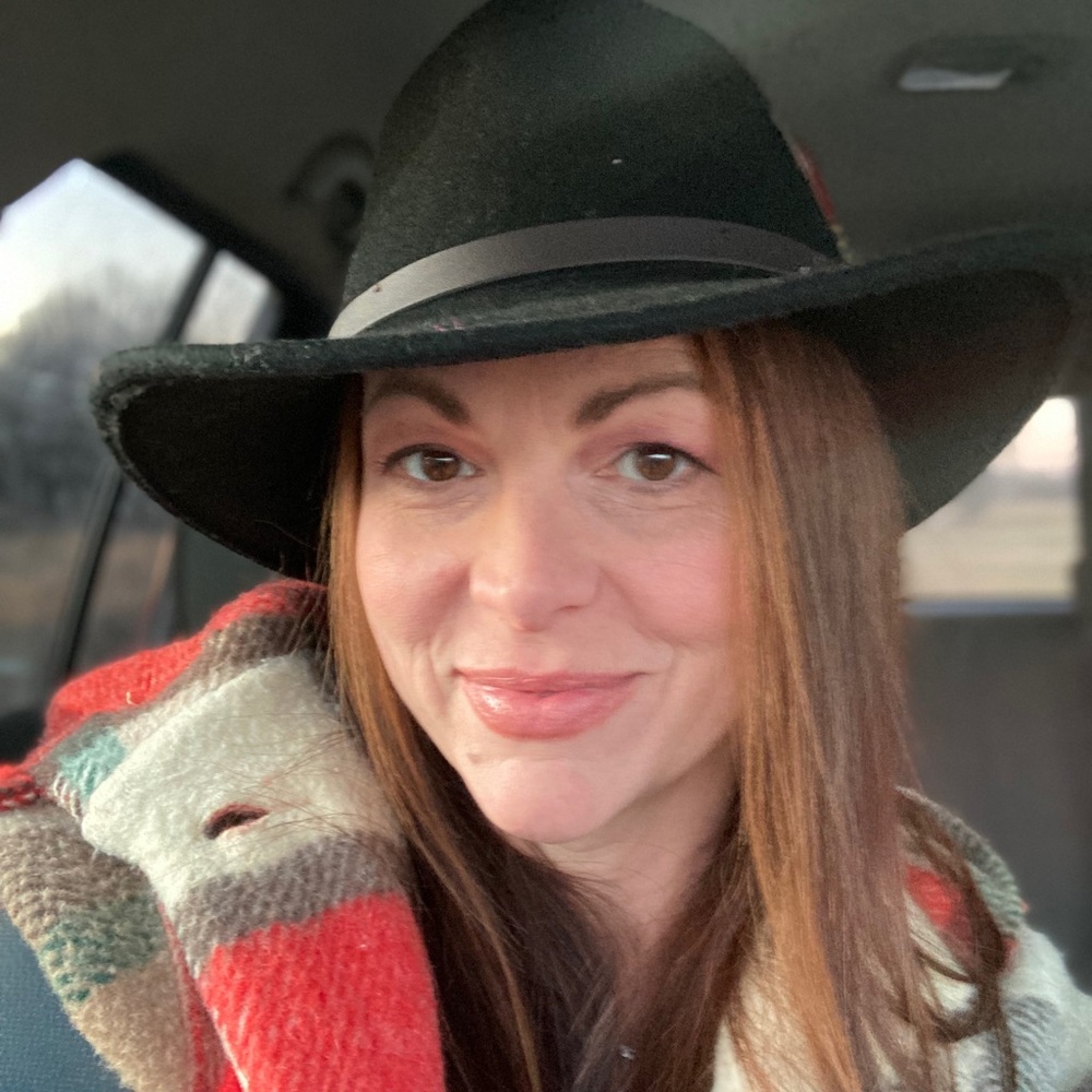 Meet your Posher, Carla